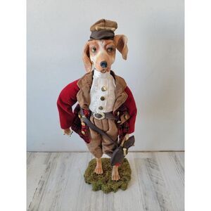 Anthropomorphic hound dog catcher Master‎ Huntsman